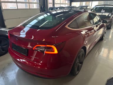 Tesla 2019 bilde 3