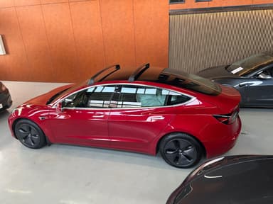 Tesla 2019 bilde 2