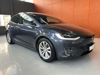 Tesla 2018 bilde 1
