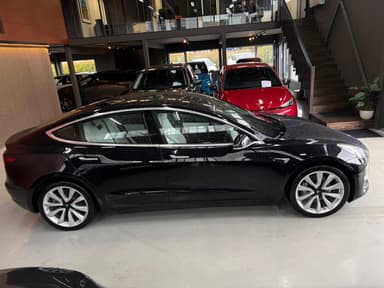 Tesla 2020 bilde 7