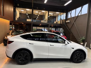 Tesla 2021 bilde 2