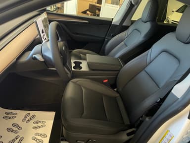 Tesla 2023 bilde 19