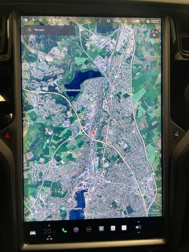 Tesla 2018 bilde 25