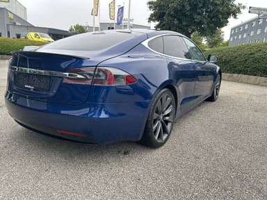 Tesla 2017 bilde 2