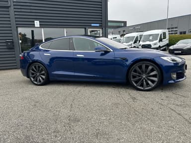 Tesla 2017 bilde 7