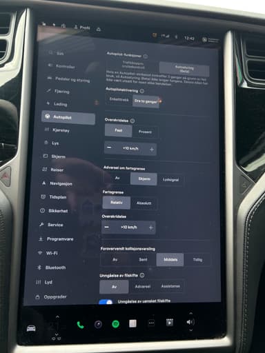 Tesla 2018 bilde 45